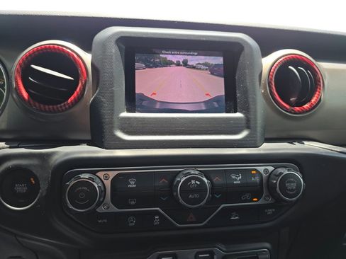 Used 2021 Jeep Gladiator Sport AWD/4WD image 34