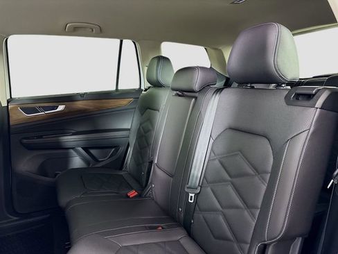 New 2026 Volkswagen Atlas SE image 23