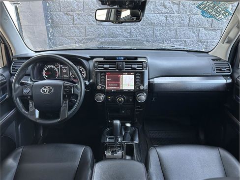 Used 2020 Toyota 4Runner Venture w/ Moonroof Package AWD/4WD image 19