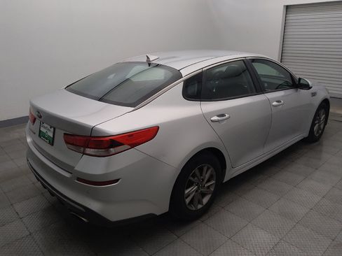 Used 2020 Kia Optima LX FWD image 9