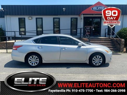 Used 2015 Nissan Altima 2.5 S w/ Power Driver Seat Package FWD image 1