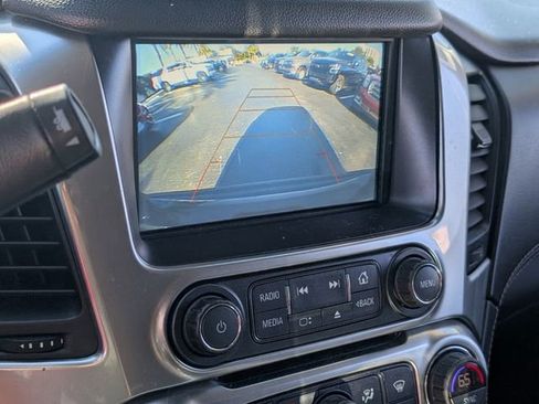 Used 2018 Chevrolet Tahoe LT image 27