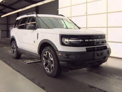 Used 2022 Ford Bronco Sport Outer Banks w/ Tech Package AWD/4WD image 5