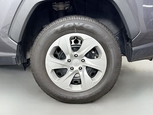 Certified 2023 Toyota RAV4 LE AWD/4WD image 27