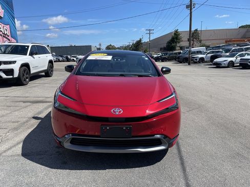 Used 2023 Toyota Prius Limited AWD/4WD image 5