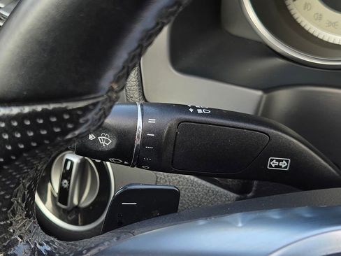 Used 2015 Mercedes-Benz E 550 Cabriolet image 25