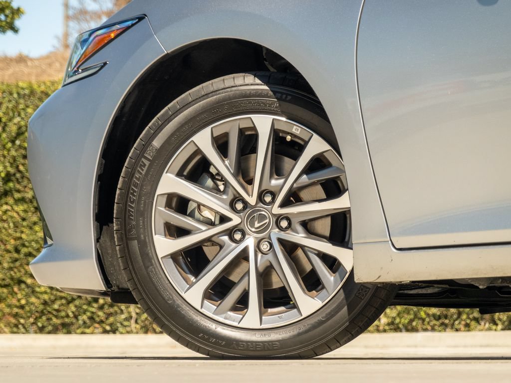 Certified 2025 Lexus ES 350 w/ Accessory Package (Z2) FWD image 9