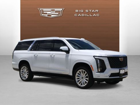 Used 2026 Cadillac Escalade ESV 2WD w/ LPO, Floor Liner Package image 7