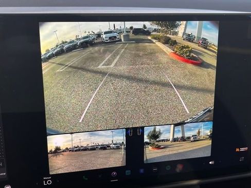 Used 2024 Tesla Model X image 18