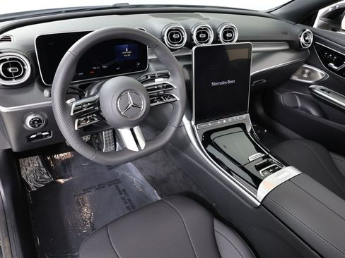 Used 2024 Mercedes-Benz CLE 300 4MATIC Cabriolet image 20