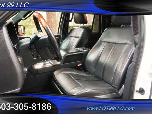 Used 2015 Lincoln Navigator L 4WD image 13