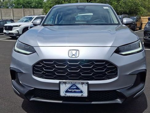 Certified 2024 Honda HR-V LX image 2
