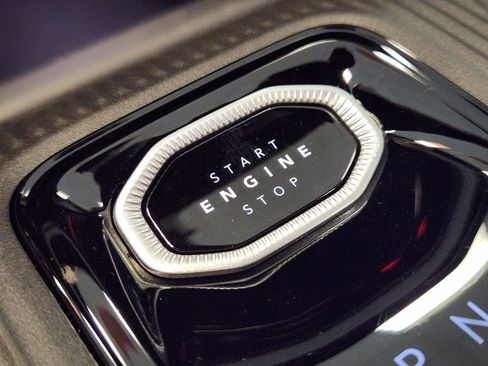 New 2026 Jeep Cherokee Laredo image 16