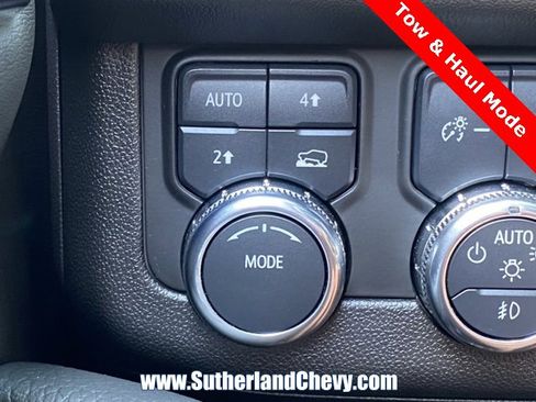 Certified 2025 GMC Yukon XL Denali image 26