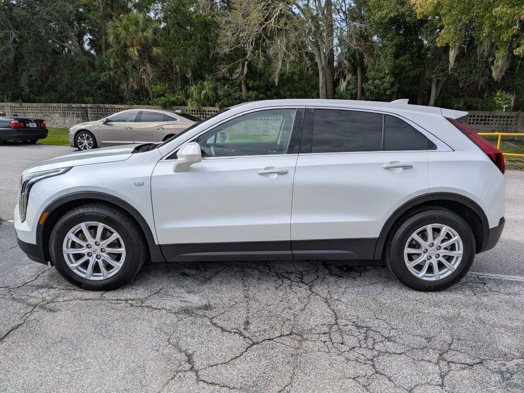 Certified 2019 Cadillac XT4 Luxury FWD image 7