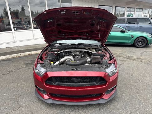 Used 2017 Ford Mustang GT w/ GT Performance Package RWD image 13