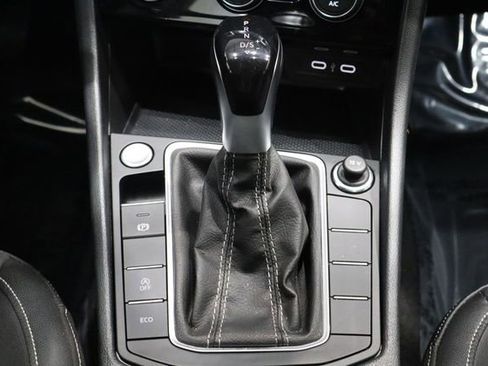 Used 2024 Volkswagen Jetta SE image 39