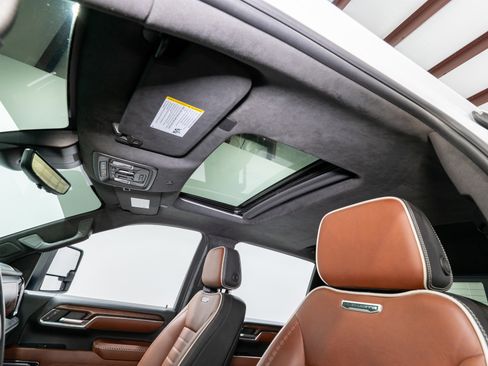 Used 2024 GMC Sierra 2500 Denali Ultimate image 19