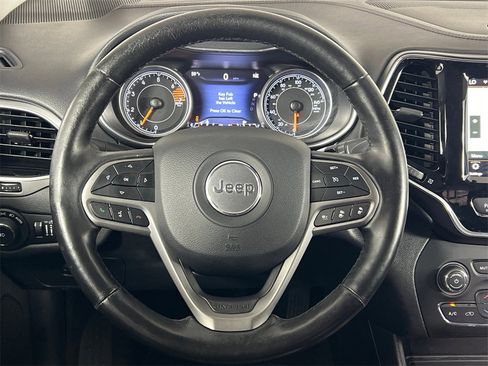 Used 2019 Jeep Cherokee Limited w/ Luxury Group image 25
