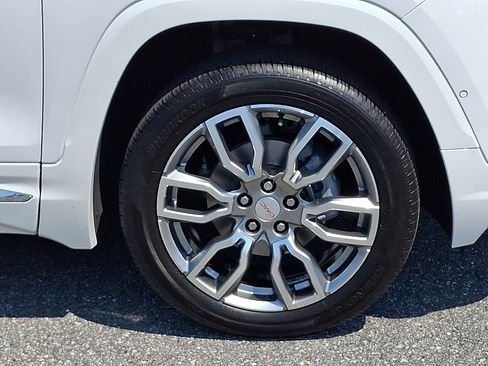 Certified 2023 GMC Terrain Denali w/ Denali Premium Package AWD/4WD image 8