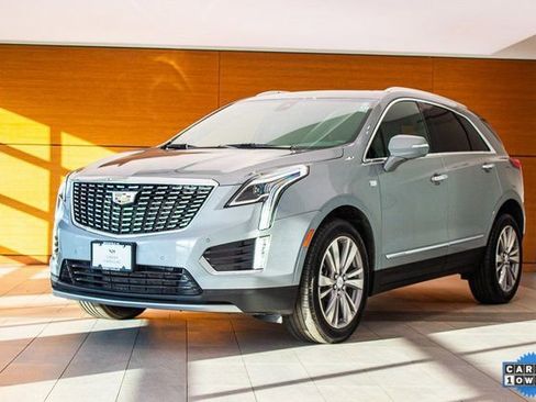 Certified 2025 Cadillac XT5 Premium Luxury image 1