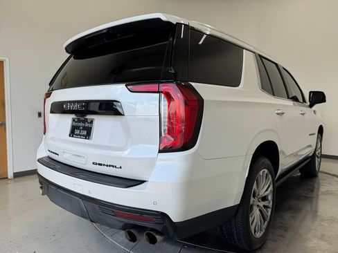 Used 2021 GMC Yukon Denali w/ Denali Premium Package AWD/4WD image 33