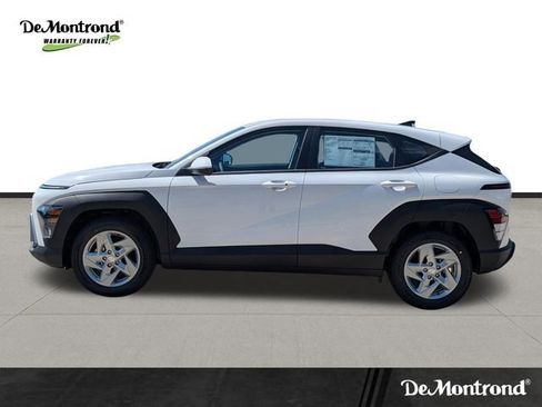 New 2026 Hyundai Kona SE FWD image 8