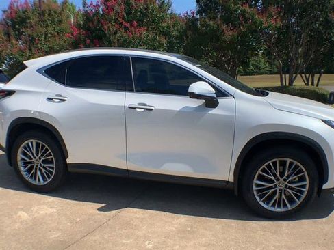 Used 2023 Lexus NX 350 AWD w/ Luxury Package image 9