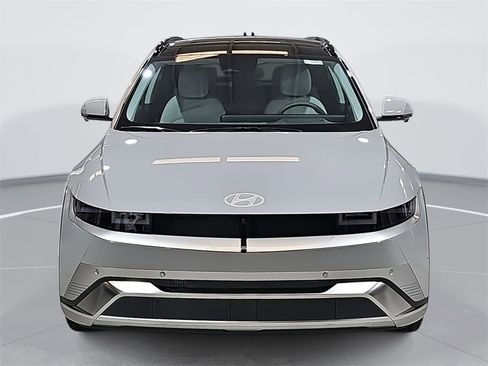 New 2026 Hyundai Ioniq 5 Limited image 2