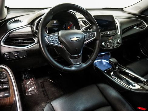 Used 2024 Chevrolet Malibu LT FWD image 8