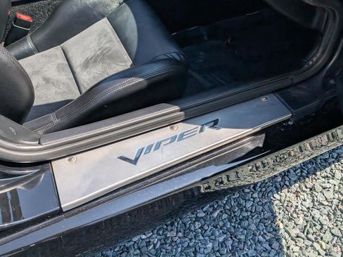 Used 2006 Dodge Viper SRT-10 image 15
