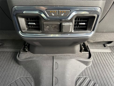 Used 2020 GMC Sierra 1500 AT4 w/ AT4 Premium Package image 32