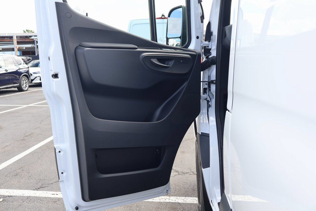 New 2026 Mercedes-Benz Sprinter 2500 image 9