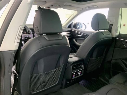 Used 2023 Audi Q8 Premium Plus image 11