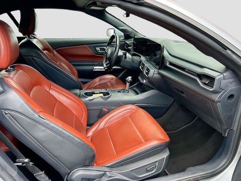 Used 2024 Ford Mustang Premium RWD image 13