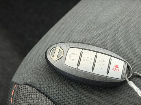 Used 2026 Nissan Frontier PRO-4X AWD/4WD image 19