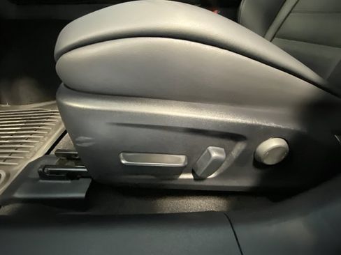 Used 2025 Lexus IS 350 F Sport image 12