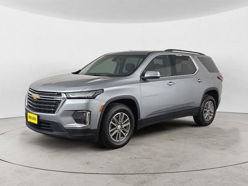 Certified 2024 Chevrolet Traverse LT w/ LPO, Floor Liner Package AWD/4WD image 1
