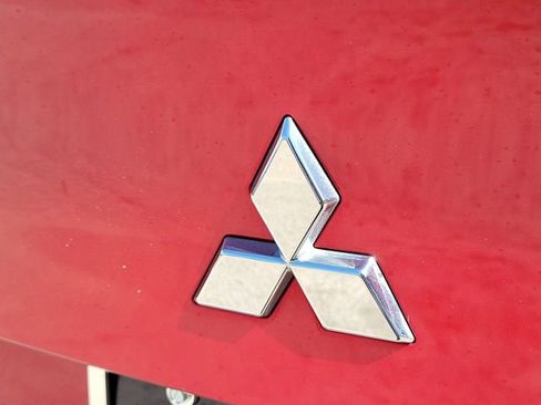 Used 2024 Mitsubishi Outlander SE AWD/4WD image 8