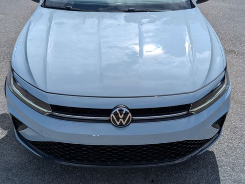 Used 2025 Volkswagen Jetta Sport FWD image 13