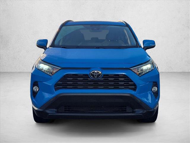 Used 2019 Toyota RAV4 XLE FWD image 2