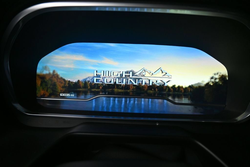 Used 2022 Chevrolet Tahoe High Country AWD/4WD image 14
