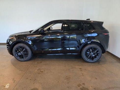 Used 2025 Land Rover Range Rover Evoque Dynamic SE image 3