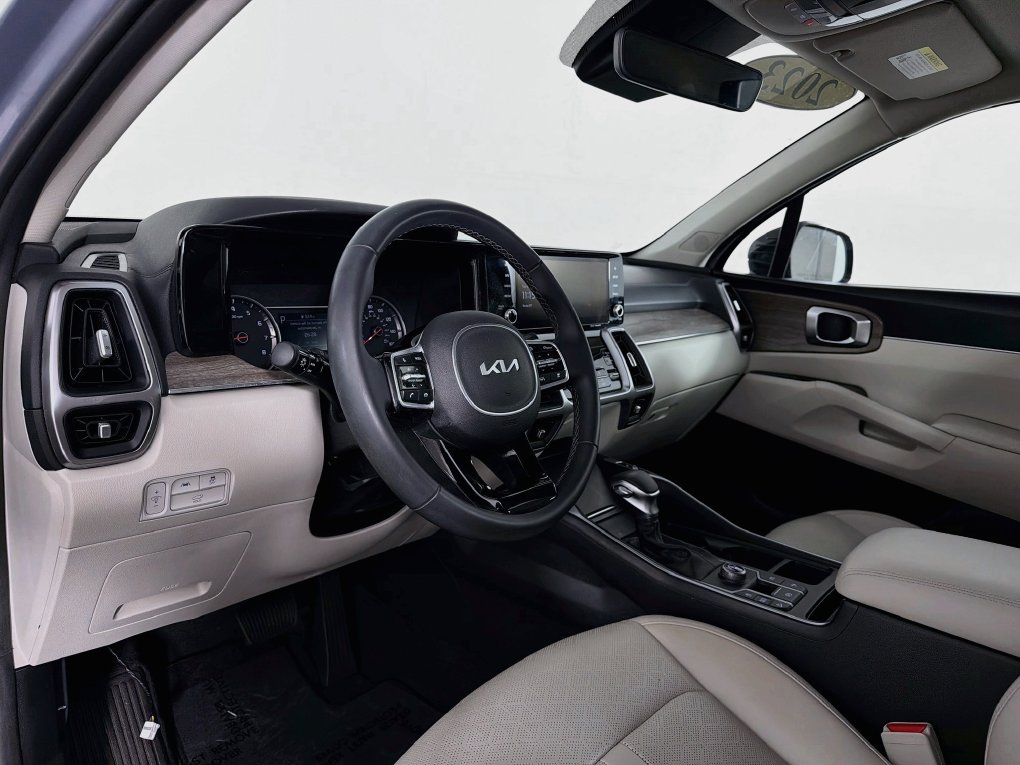 Used 2023 Kia Sorento EX FWD image 14