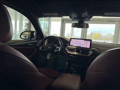 Certified 2024 BMW X4 M40i w/ Premium Package image 32