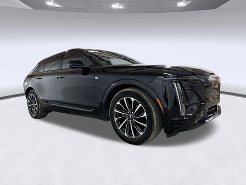 Certified 2025 Cadillac Lyriq Sport w/ LPO, Floor Liner Package RWD image 6