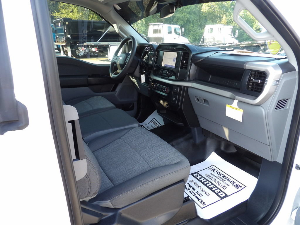 Used 2022 Ford F150 XL w/ Equipment Group 101A High AWD/4WD image 40