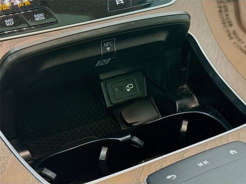 Used 2021 Mercedes-Benz E 450 4MATIC All-Terrain Wagon image 20