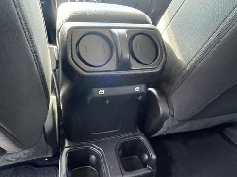 Used 2021 Jeep Wrangler Unlimited Sport image 14