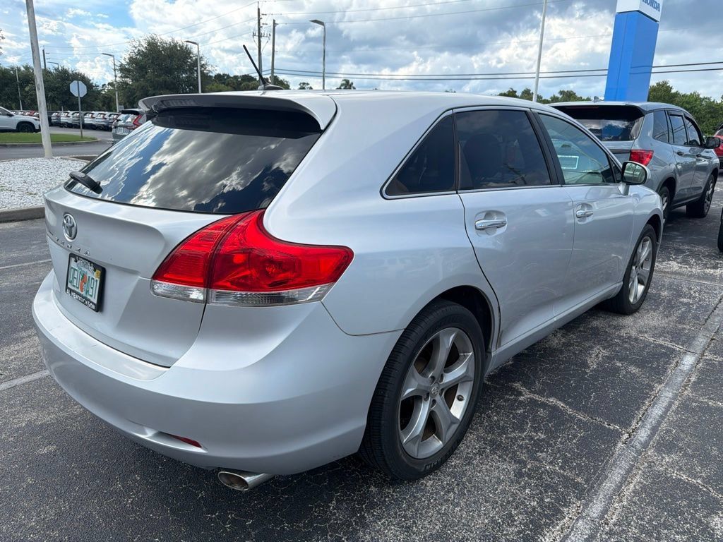 Used 2011 Toyota Venza w/ Convenience Pkg FWD image 3